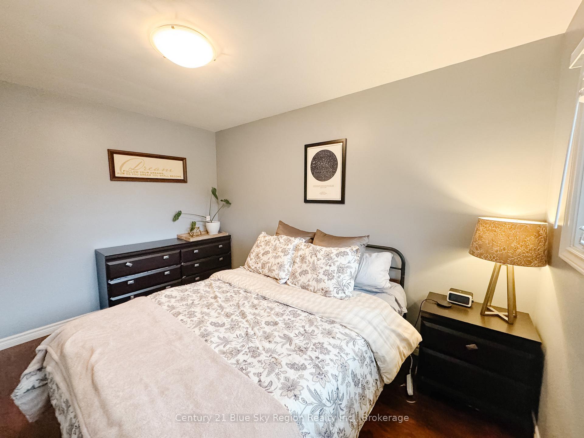 Photo 17 of 39 Prince Edward Drive, North Bay, Ferris — HOMEH