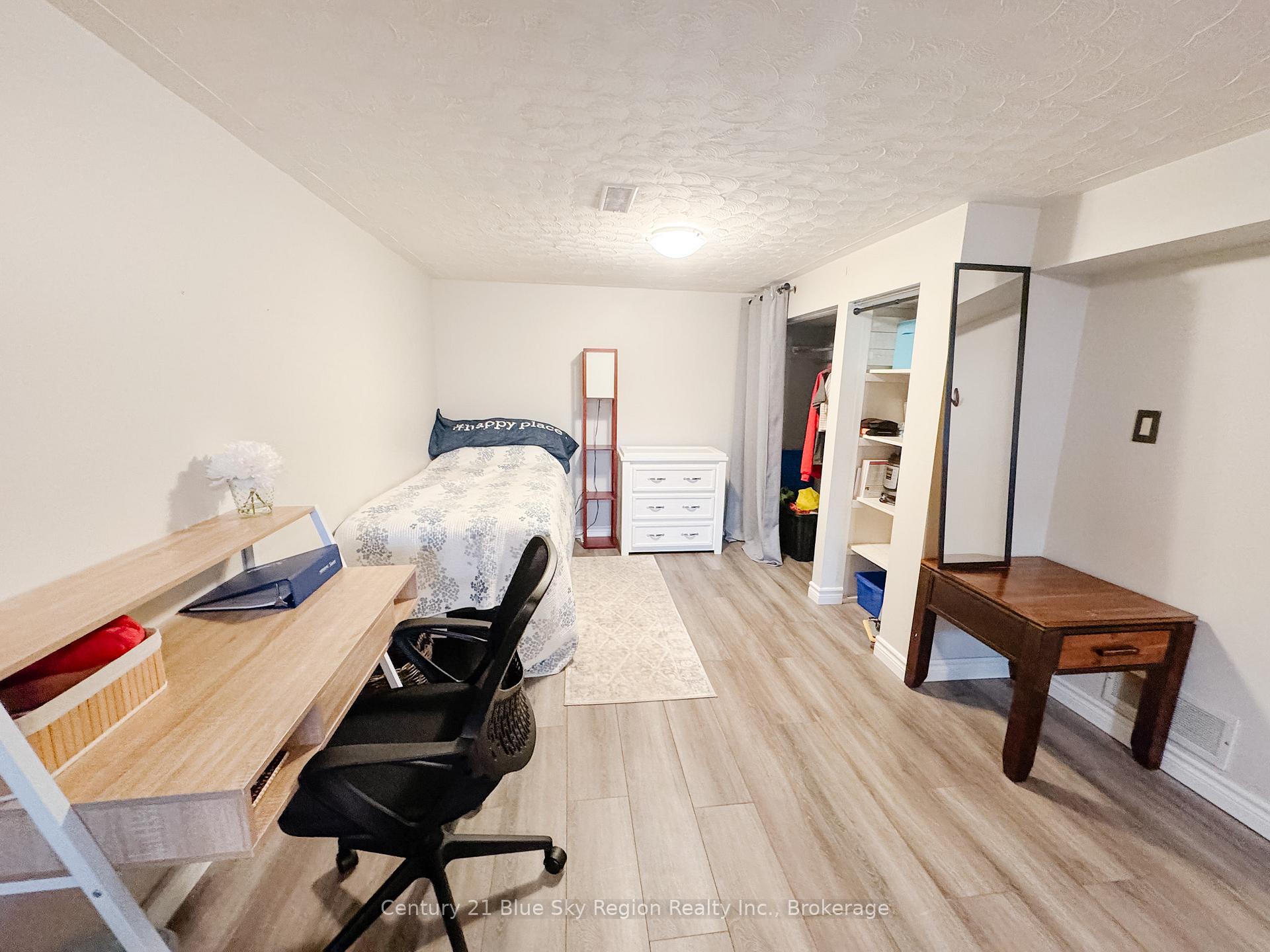 Photo 31 of 39 Prince Edward Drive, North Bay, Ferris — HOMEH