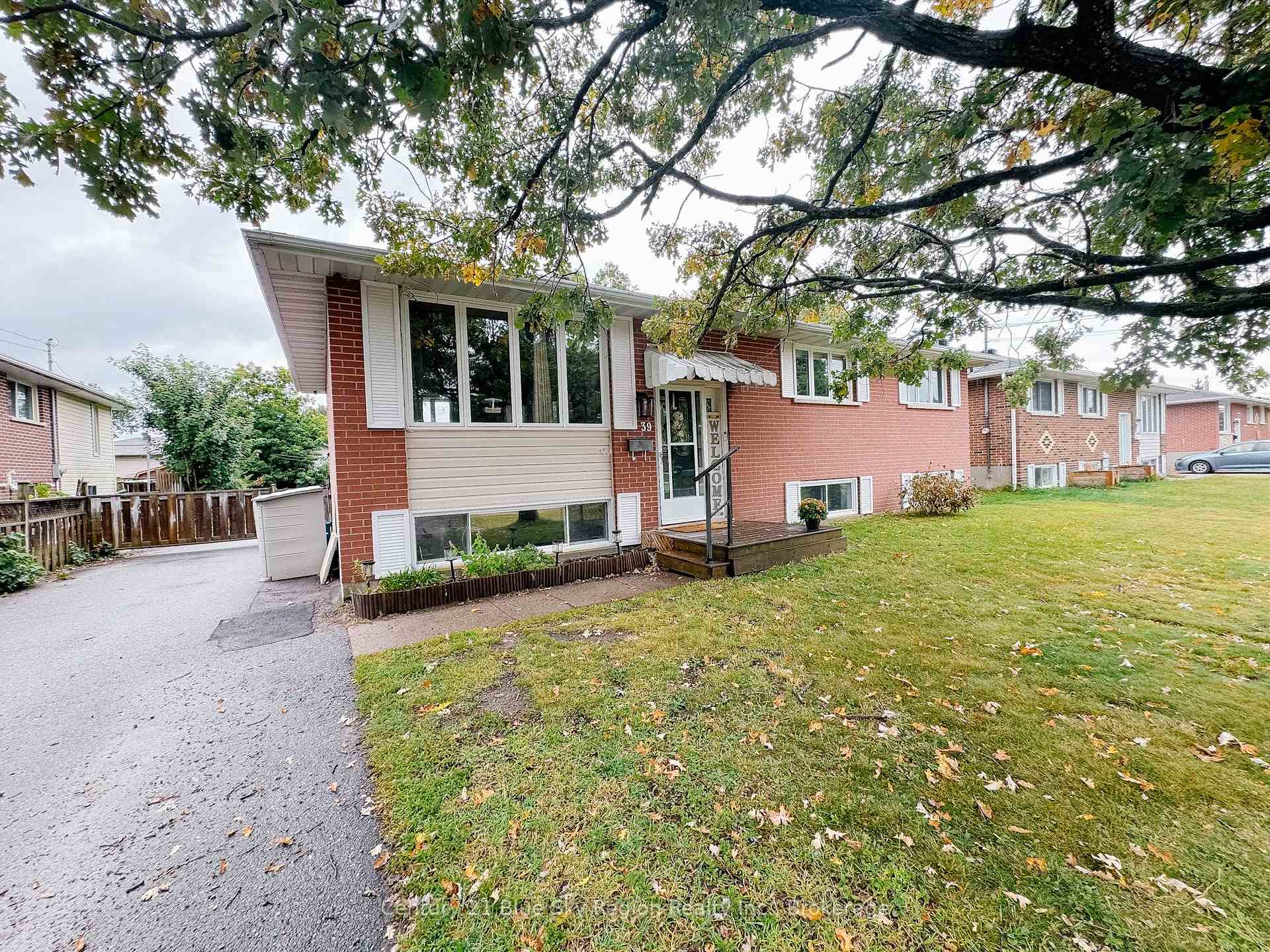 Photo 42 of 39 Prince Edward Drive, North Bay, Ferris — HOMEH