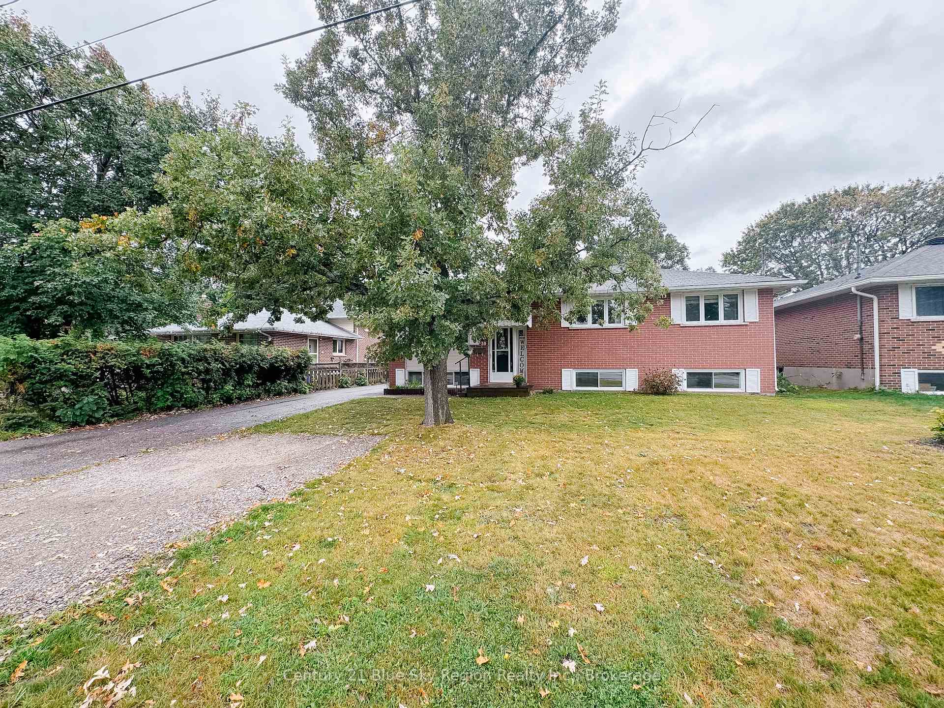 Photo 43 of 39 Prince Edward Drive, North Bay, Ferris — HOMEH