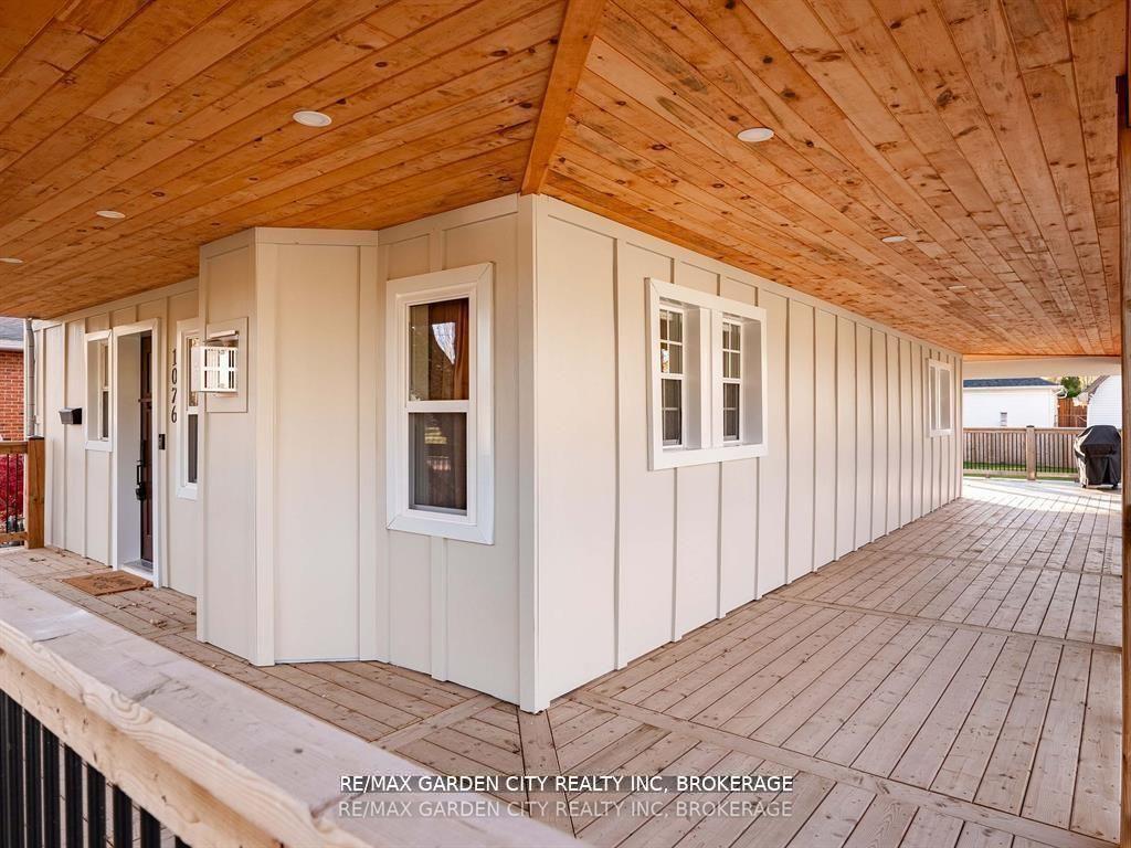 Photo 3 of 1076 Line Avenue, Pelham, Fonthill — HOMEH
