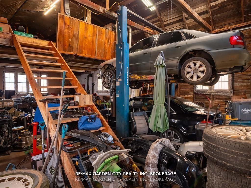 Photo 7 of 1076 Line Avenue, Pelham, Fonthill — HOMEH