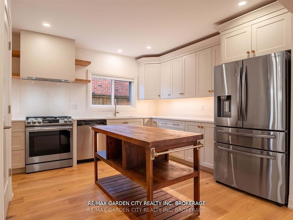 Photo 11 of 1076 Line Avenue, Pelham, Fonthill — HOMEH