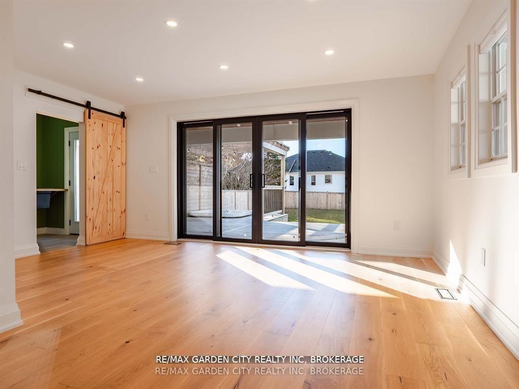 Photo 15 of 1076 Line Avenue, Pelham, Fonthill — HOMEH