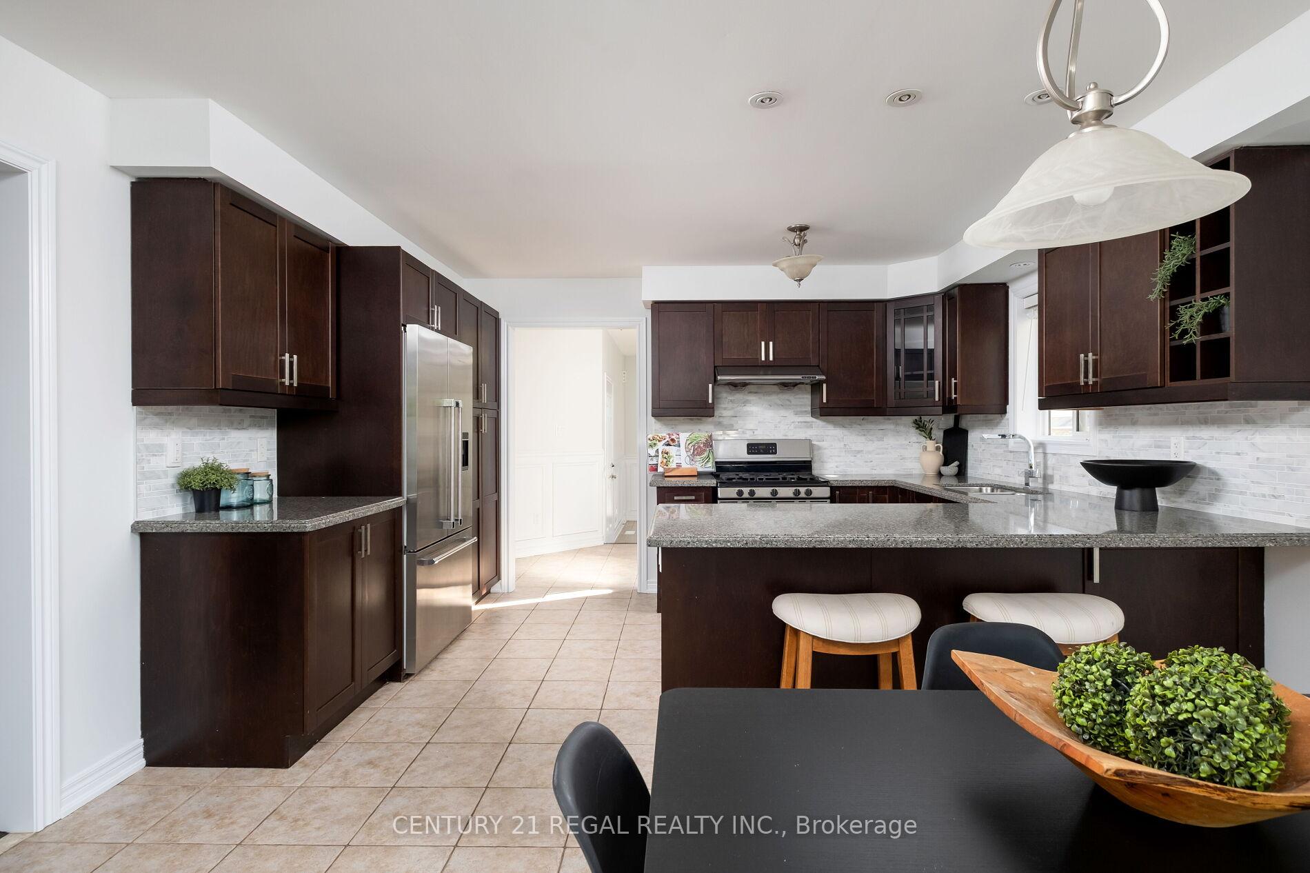 Photo 9 of 1254 Meath Drive, Oshawa, Pinecrest — HOMEH