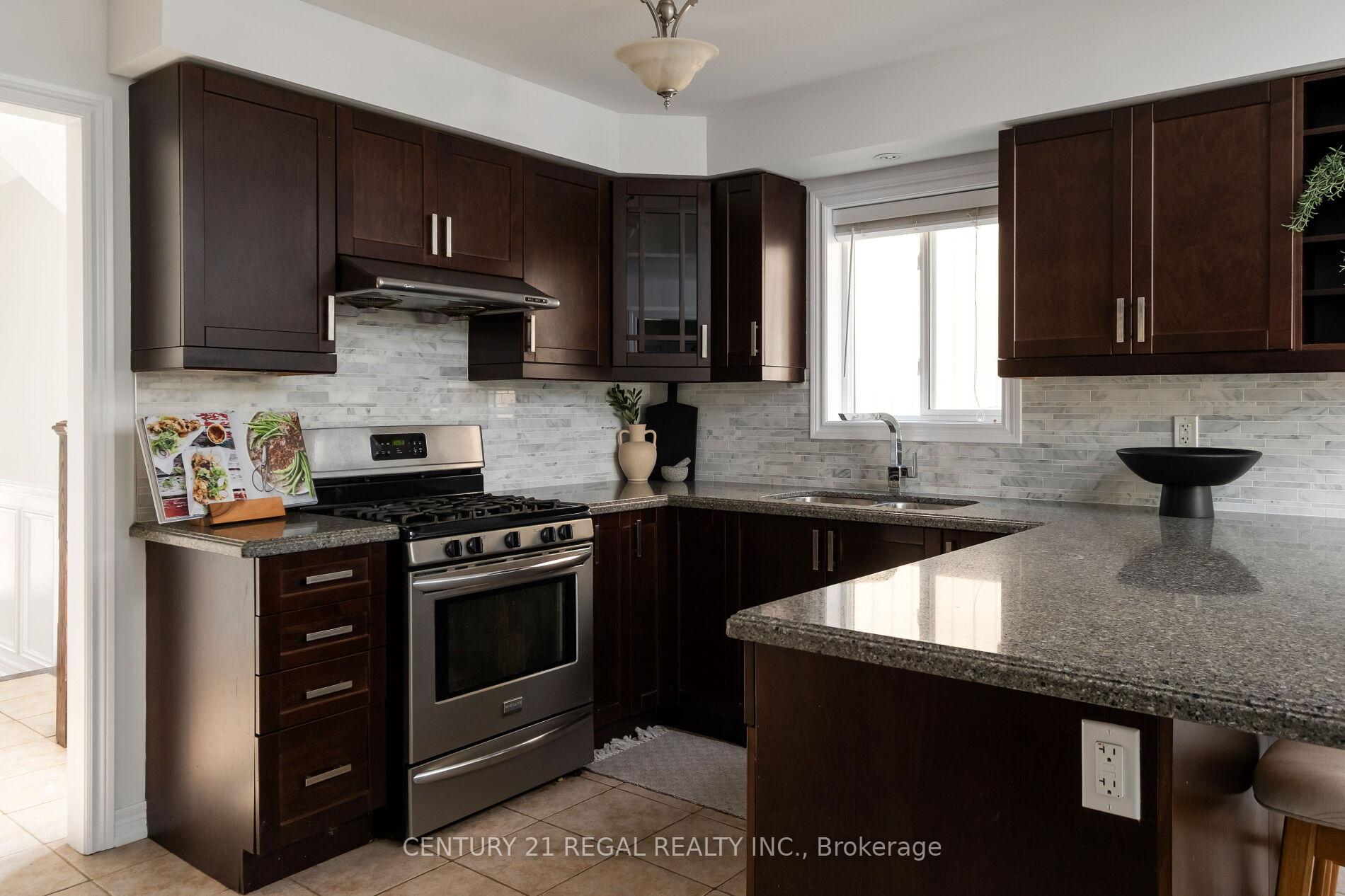 Photo 10 of 1254 Meath Drive, Oshawa, Pinecrest — HOMEH