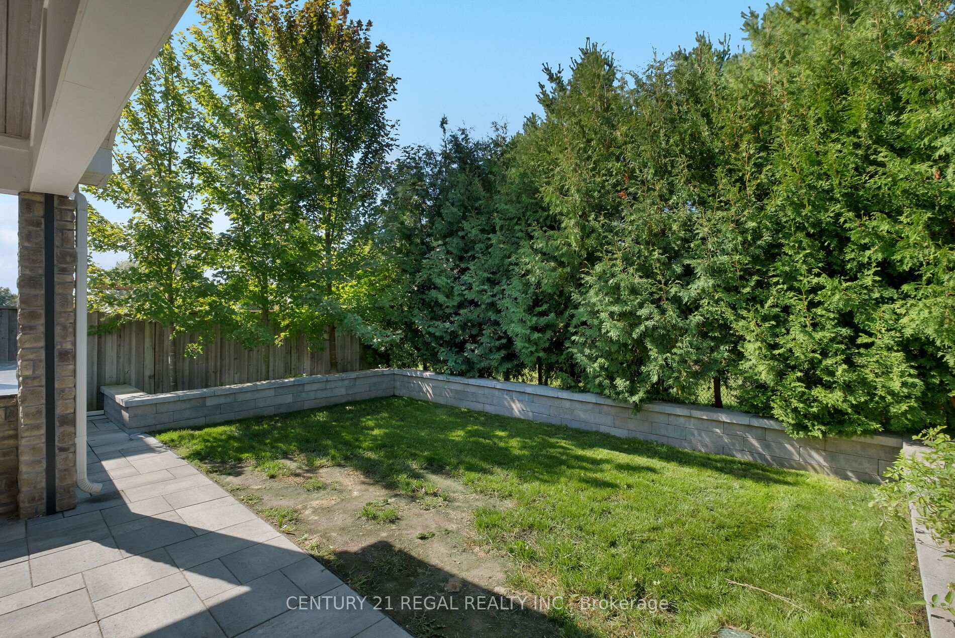 Photo 18 of 1254 Meath Drive, Oshawa, Pinecrest — HOMEH
