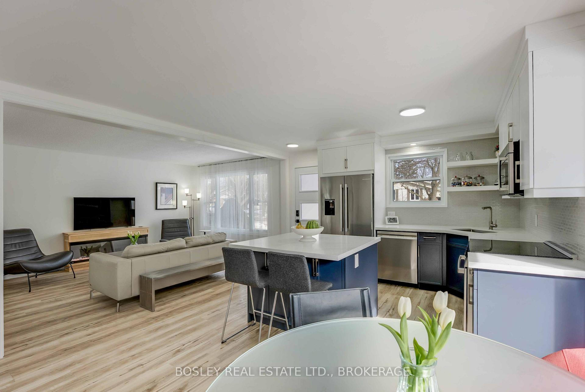 Photo 9 of 32 Fallingbrook Drive, Pelham, Fonthill — HOMEH
