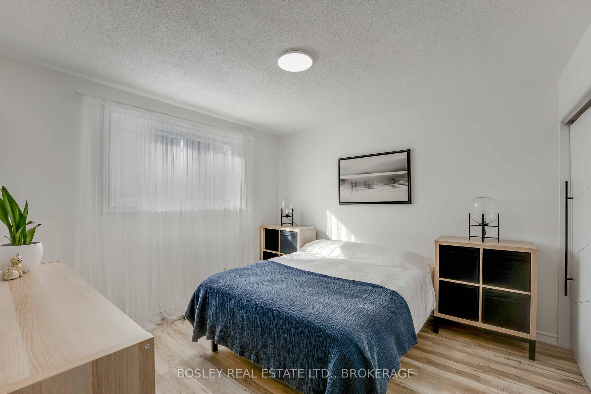 Photo 22 of 32 Fallingbrook Drive, Pelham, Fonthill — HOMEH