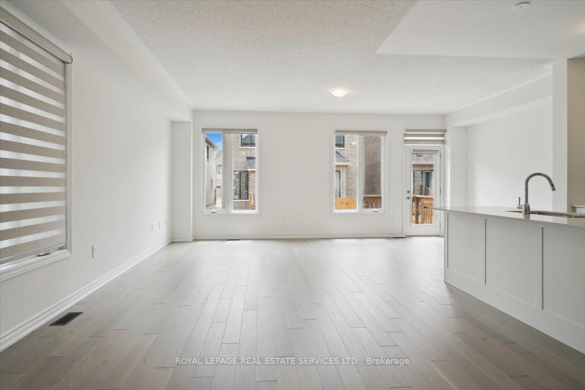 Photo 25 of 304 Bergamot Avenue, Milton, Walker — HOMEH