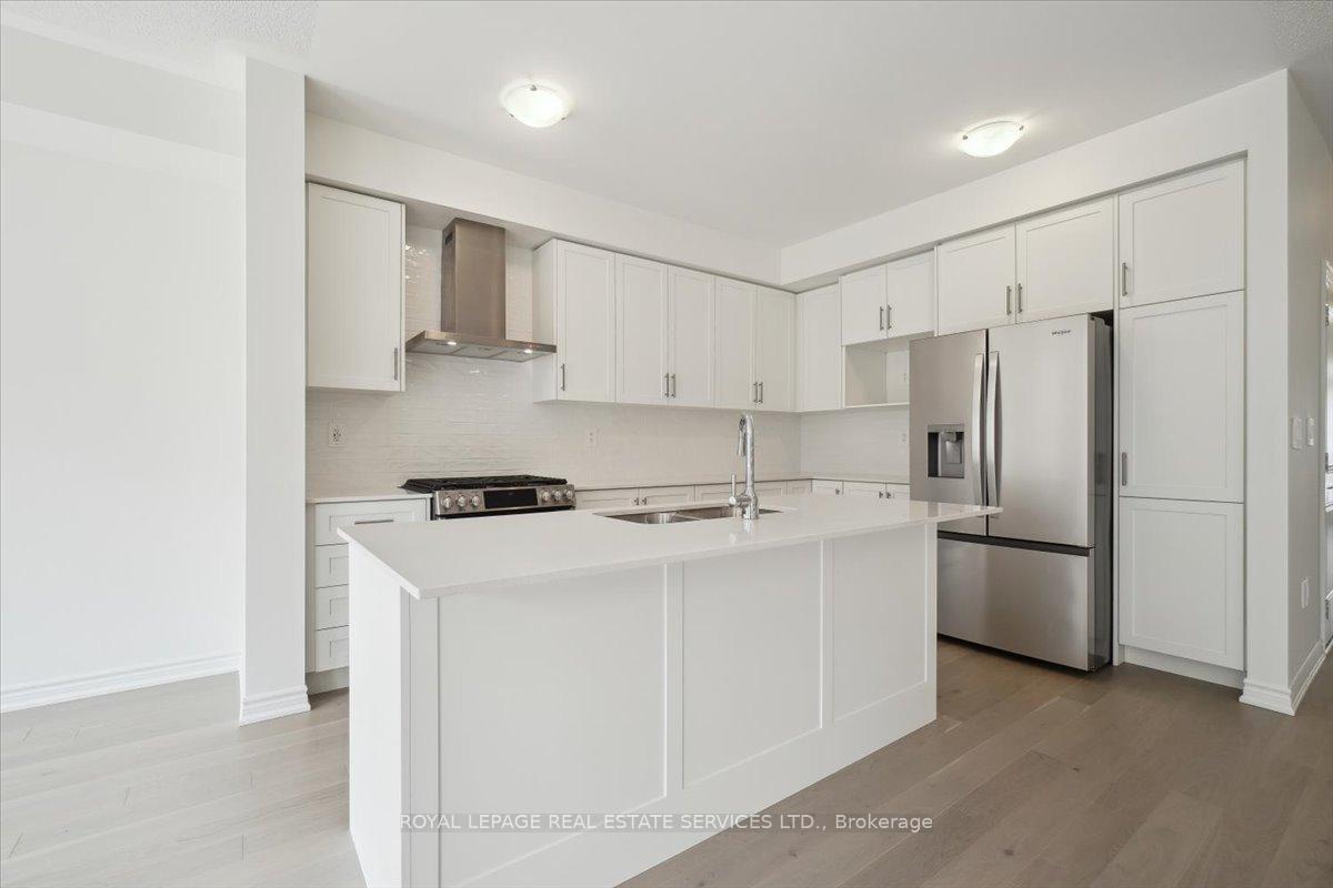 Photo 9 of 304 Bergamot Avenue, Milton, Walker — HOMEH