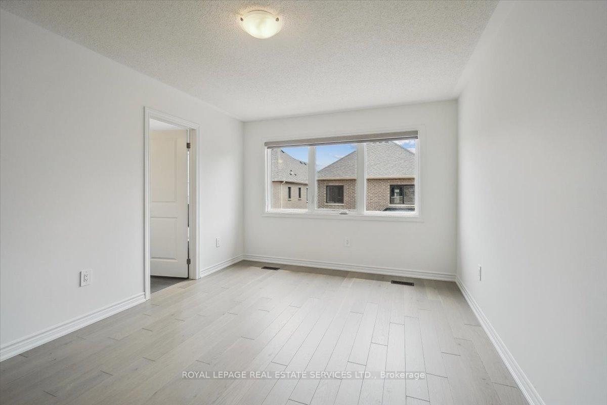 Photo 17 of 304 Bergamot Avenue, Milton, Walker — HOMEH