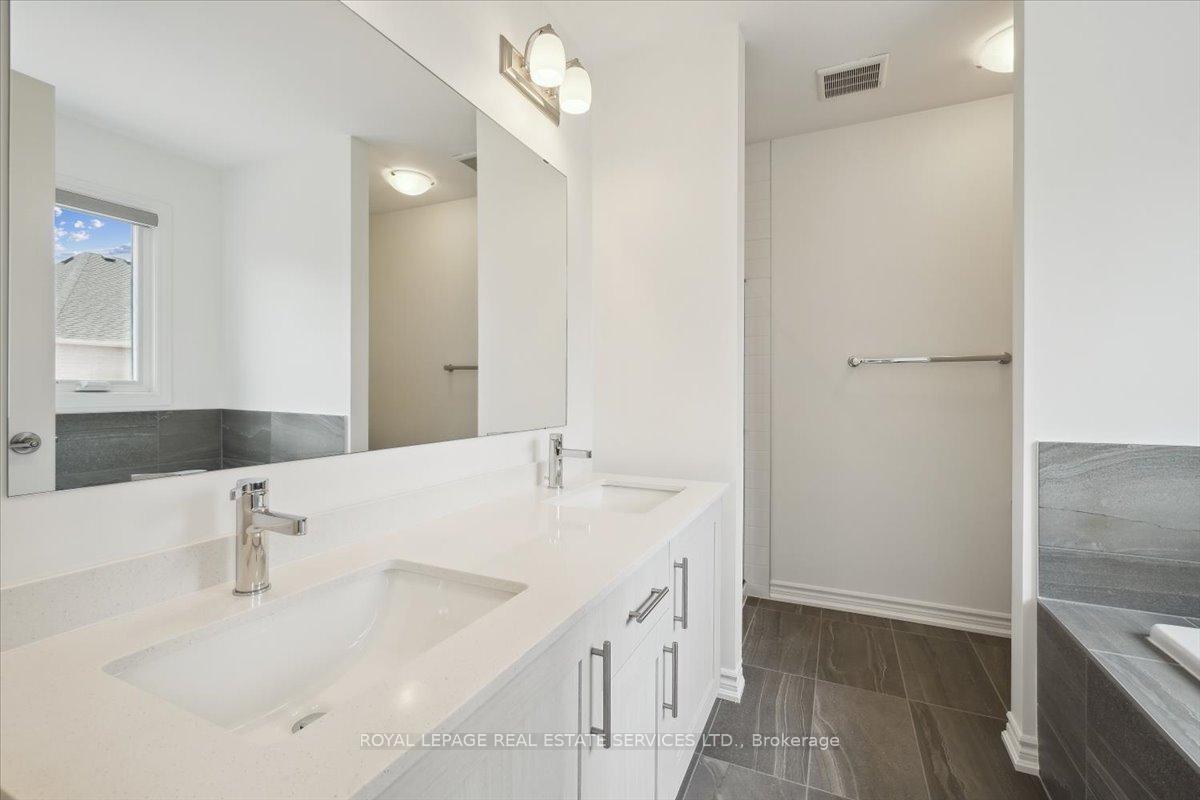 Photo 20 of 304 Bergamot Avenue, Milton, Walker — HOMEH