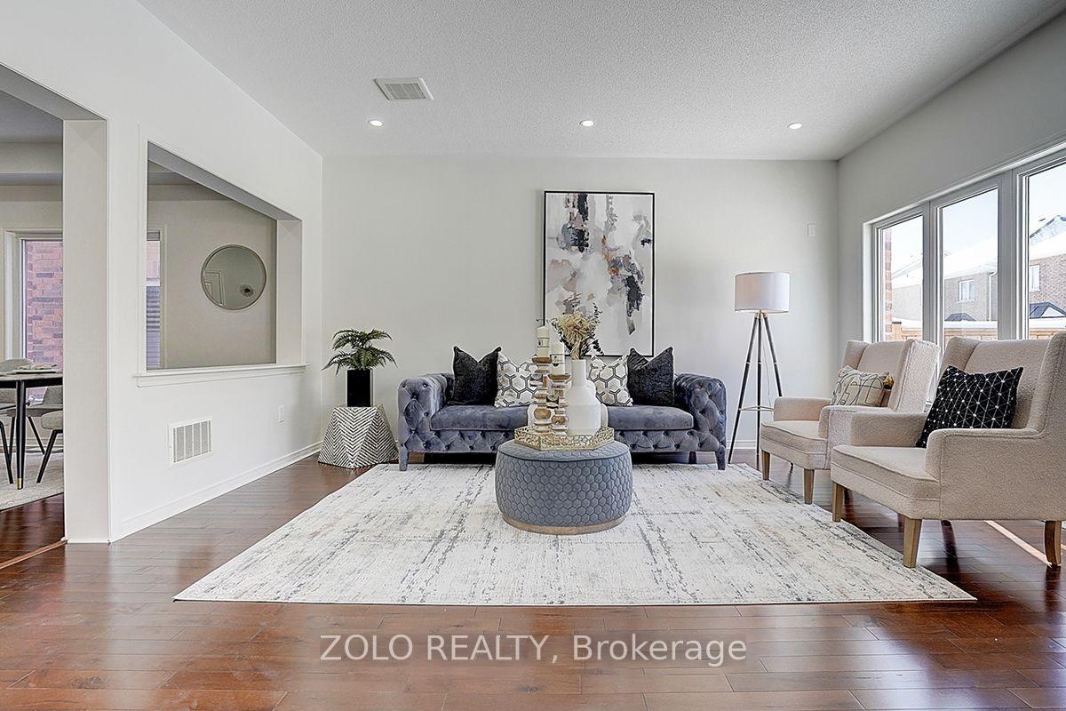 Photo 10 of 1804 William Lott Drive, Oshawa, Taunton — HOMEH