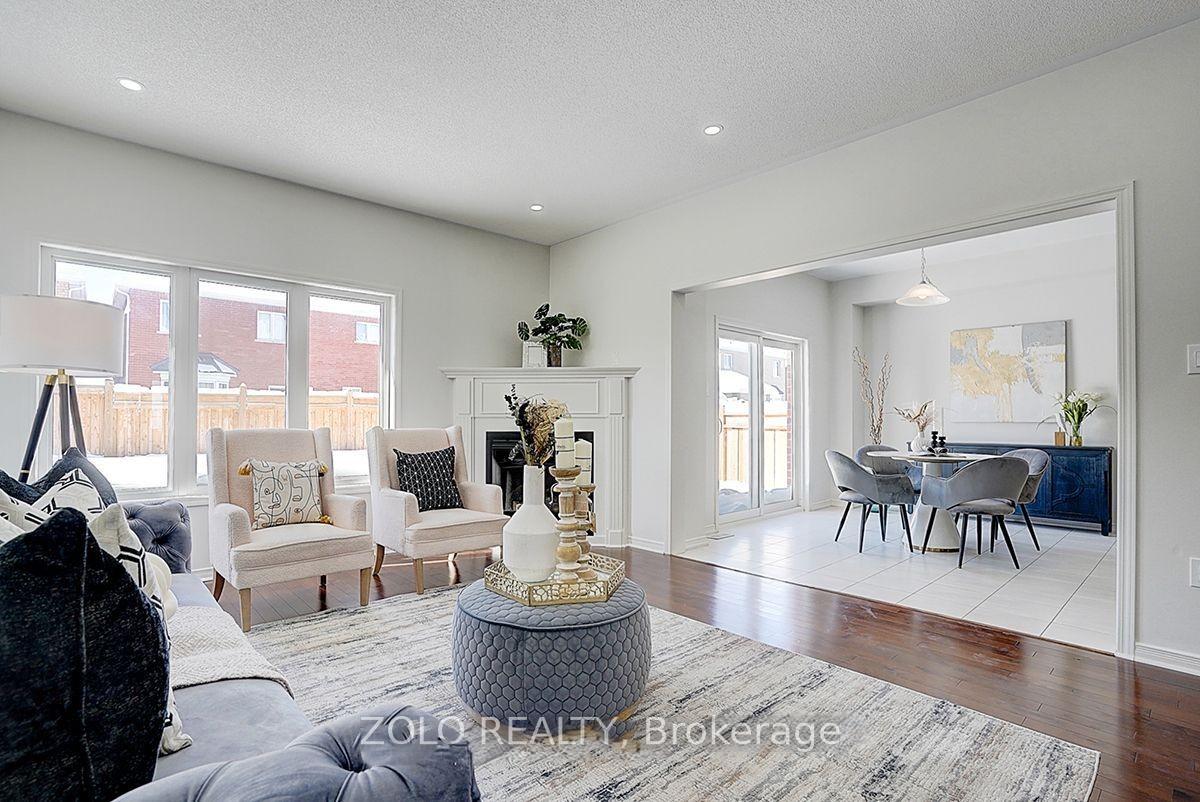 Photo 11 of 1804 William Lott Drive, Oshawa, Taunton — HOMEH