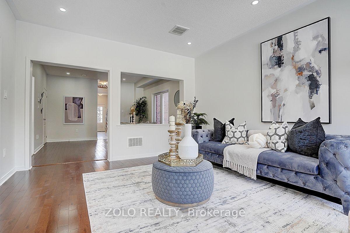 Photo 12 of 1804 William Lott Drive, Oshawa, Taunton — HOMEH