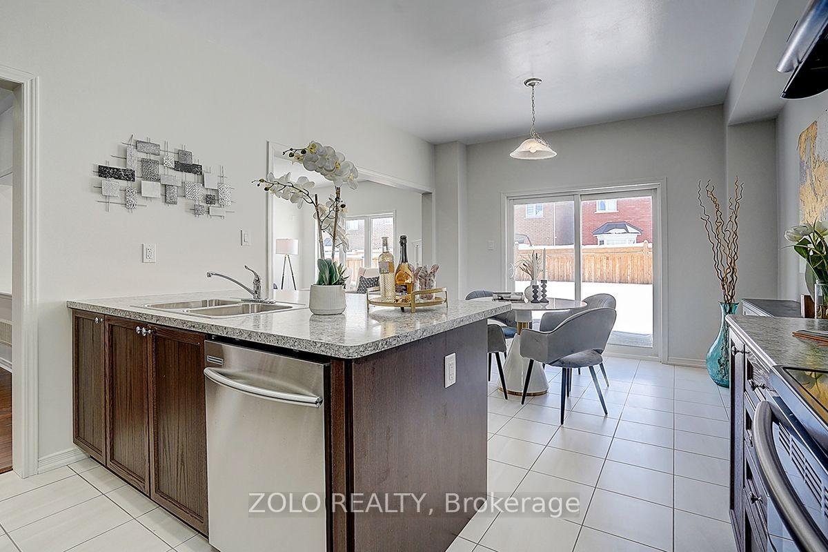Photo 21 of 1804 William Lott Drive, Oshawa, Taunton — HOMEH
