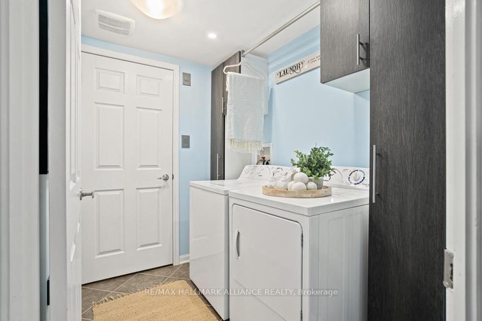 Photo 11 of 611 Attenborough Terrace, Milton, Willmott — HOMEH