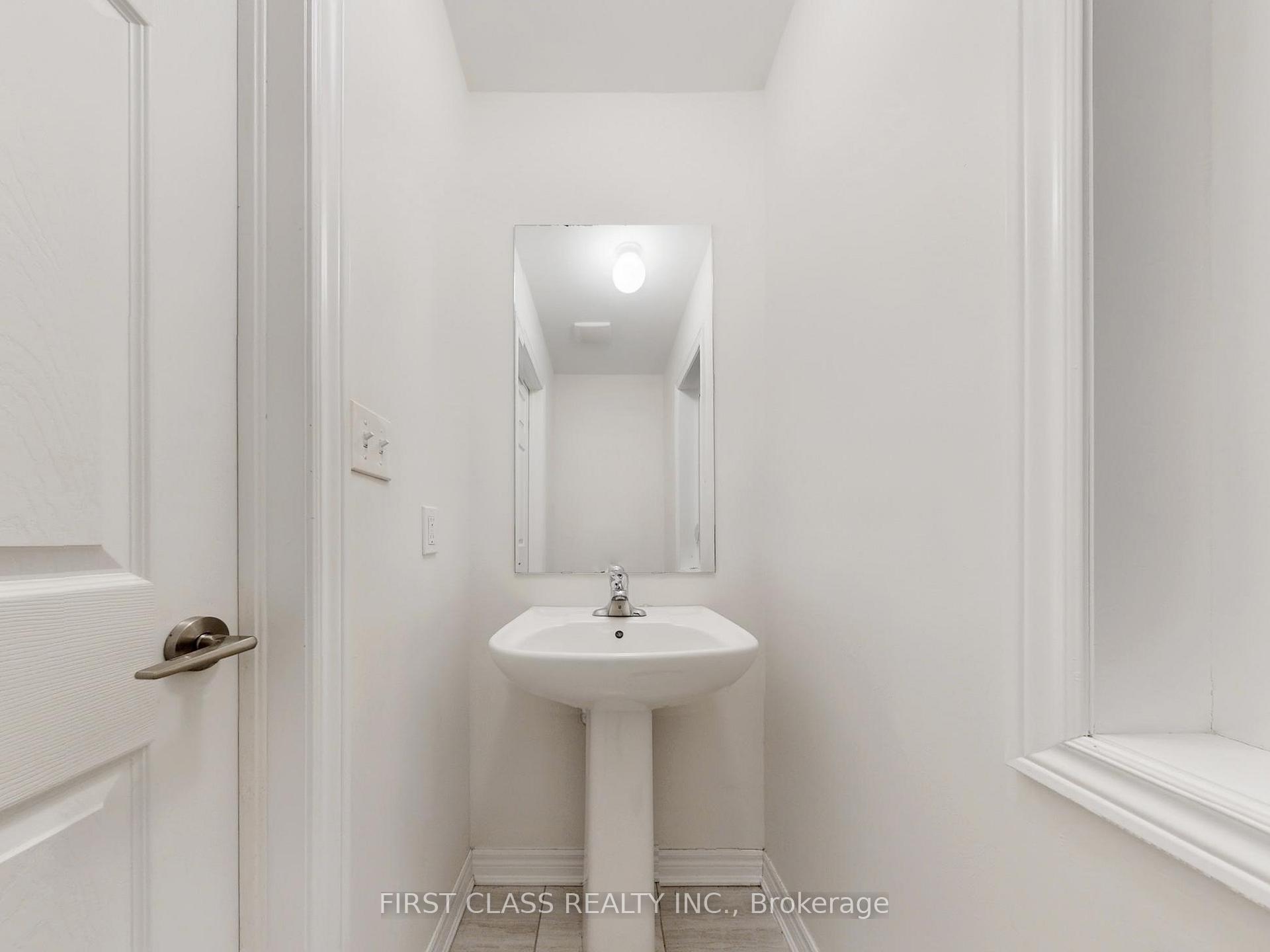 Photo 21 of 97 Titan (Main/Upper) Trail, Markham, Cedarwood — HOMEH