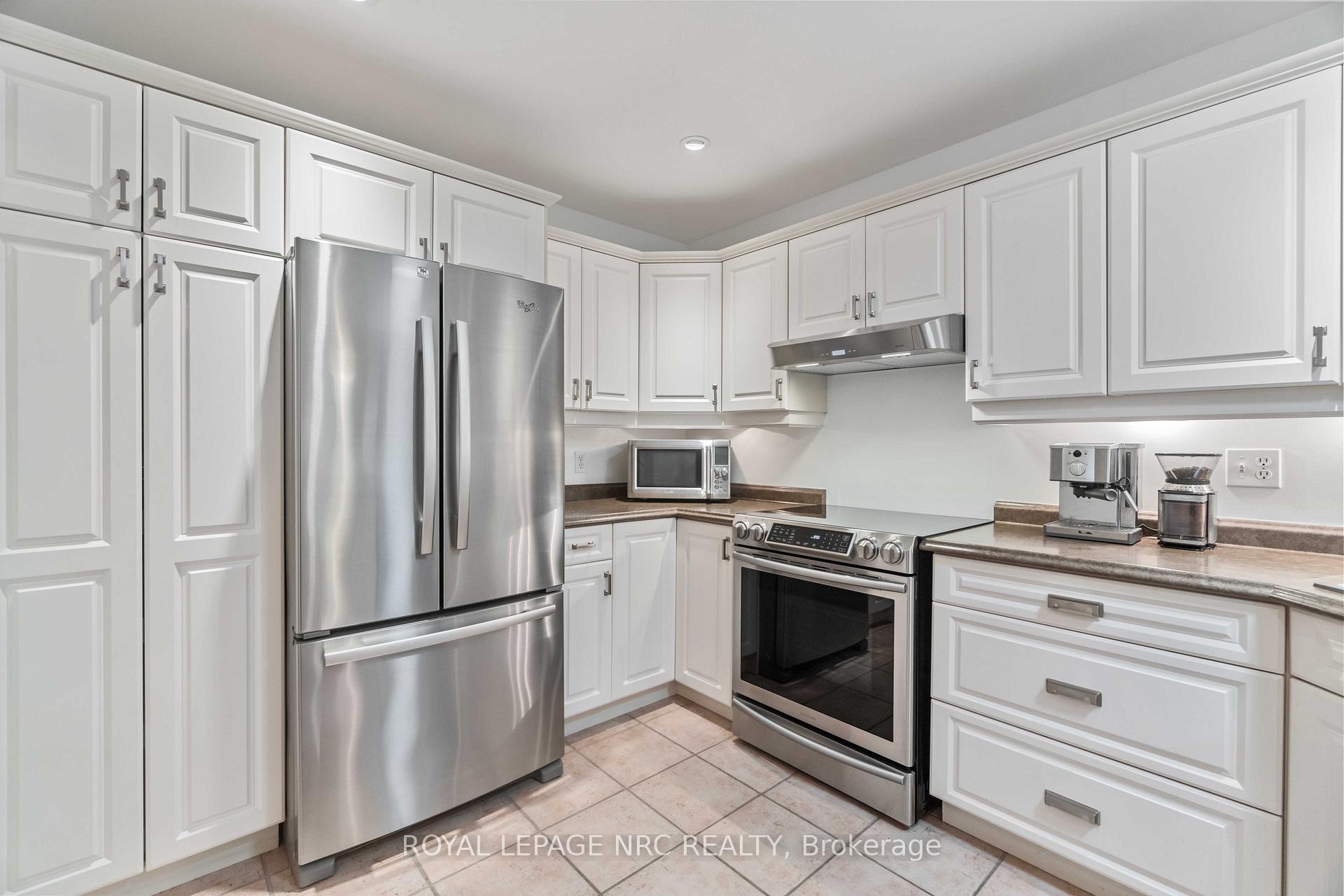 Photo 8 of 47 Stonegate Place, Pelham, Fonthill — HOMEH