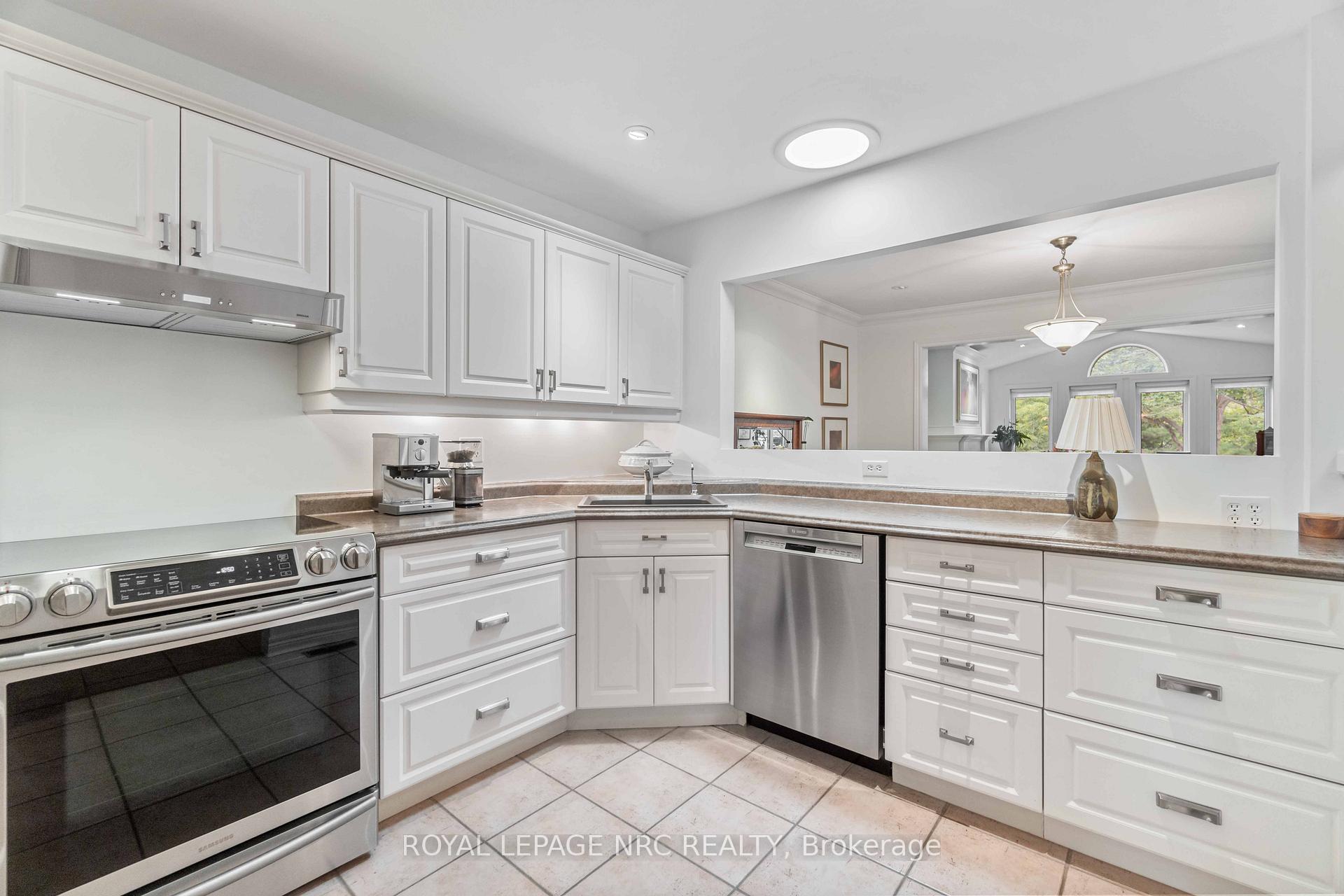 Photo 9 of 47 Stonegate Place, Pelham, Fonthill — HOMEH