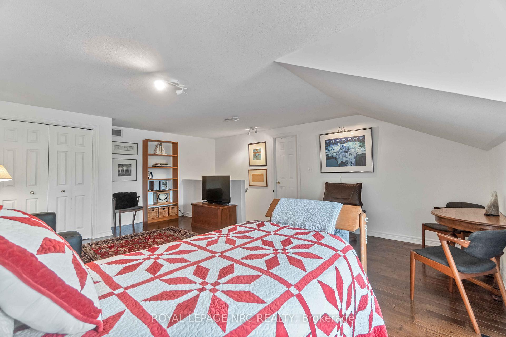 Photo 26 of 47 Stonegate Place, Pelham, Fonthill — HOMEH