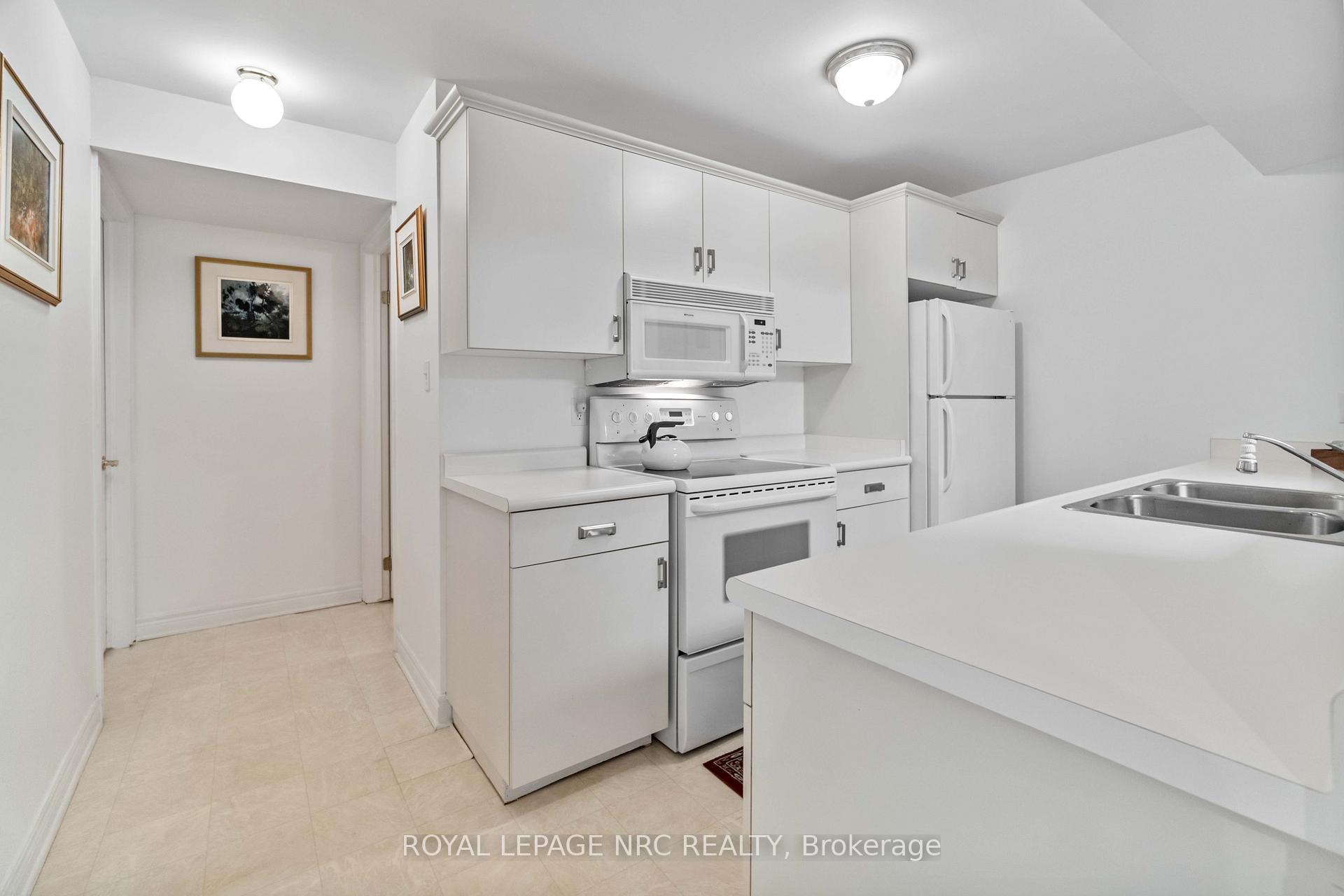 Photo 37 of 47 Stonegate Place, Pelham, Fonthill — HOMEH