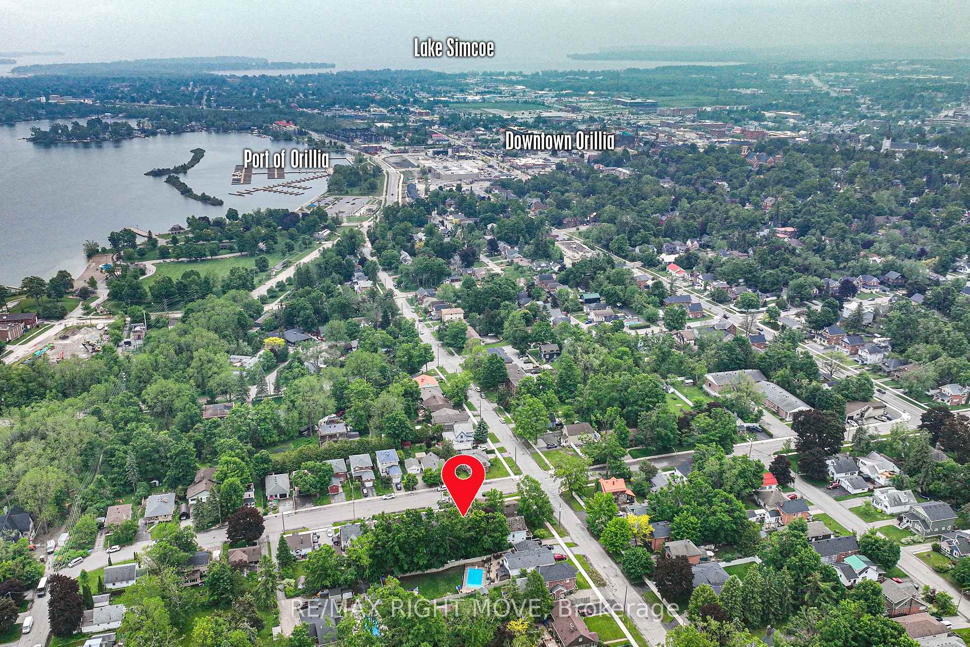 Photo 2 of 174 Cedar Street, Orillia — HOMEH