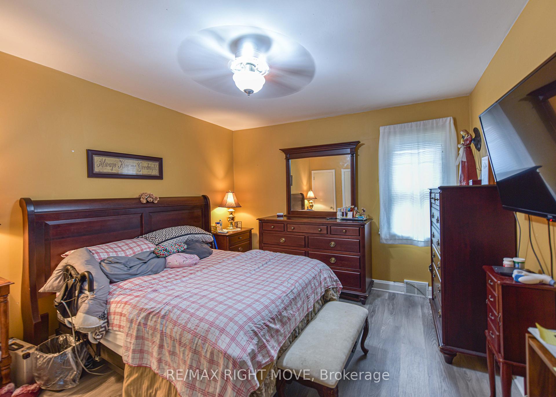Photo 18 of 174 Cedar Street, Orillia — HOMEH
