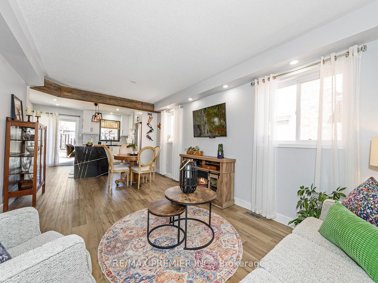 Photo 4 of 20 Smith Street, New Tecumseth, Alliston — HOMEH