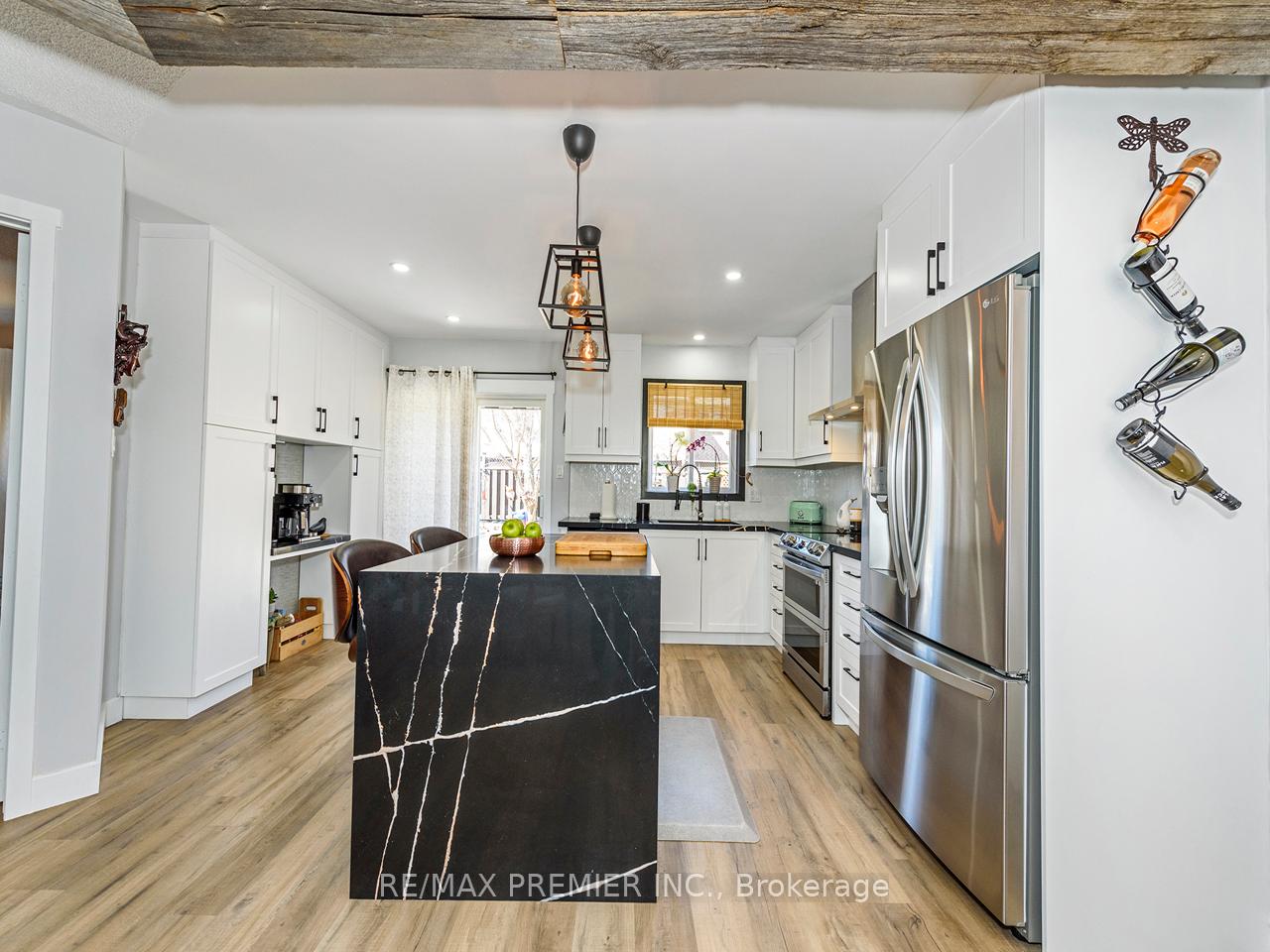 Photo 9 of 20 Smith Street, New Tecumseth, Alliston — HOMEH
