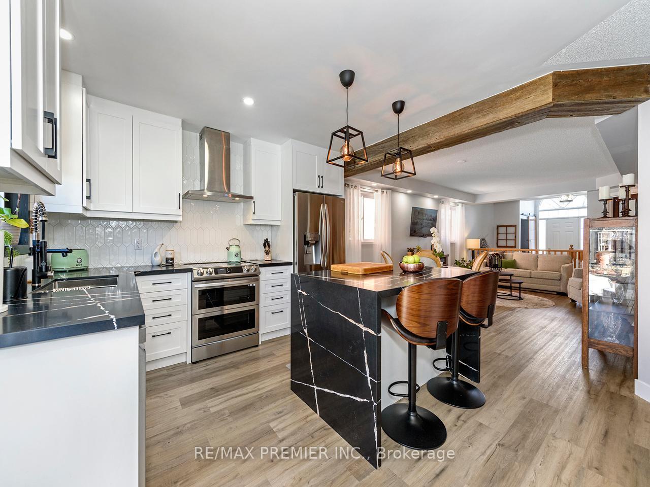 Photo 13 of 20 Smith Street, New Tecumseth, Alliston — HOMEH