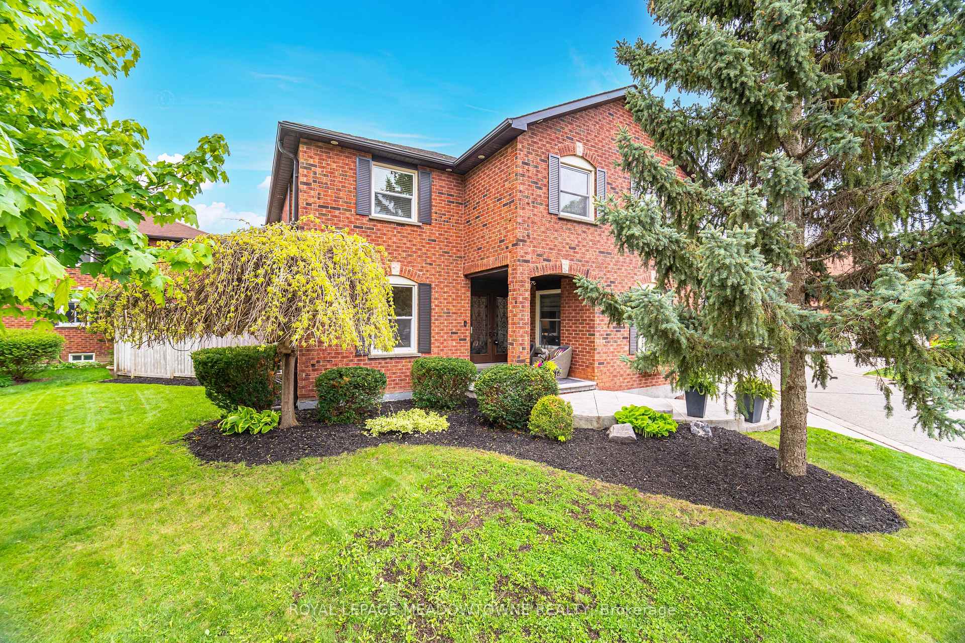 Front of 6402 Tenth Line W