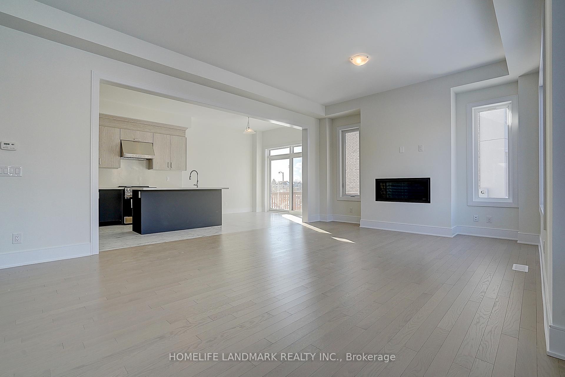 Photo 9 of 1 Nanhai Avenue, Markham, Angus Glen — HOMEH