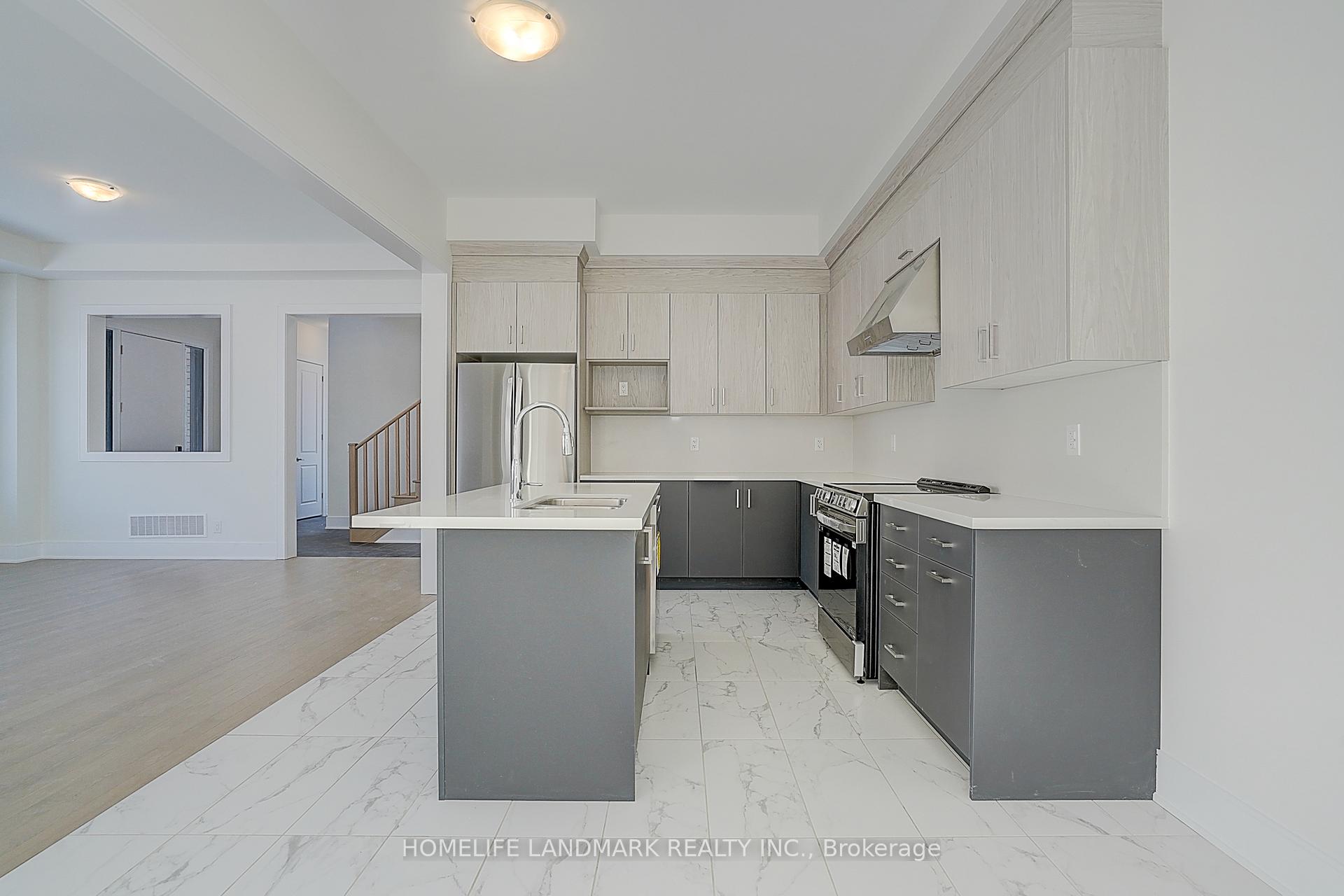 Photo 13 of 1 Nanhai Avenue, Markham, Angus Glen — HOMEH