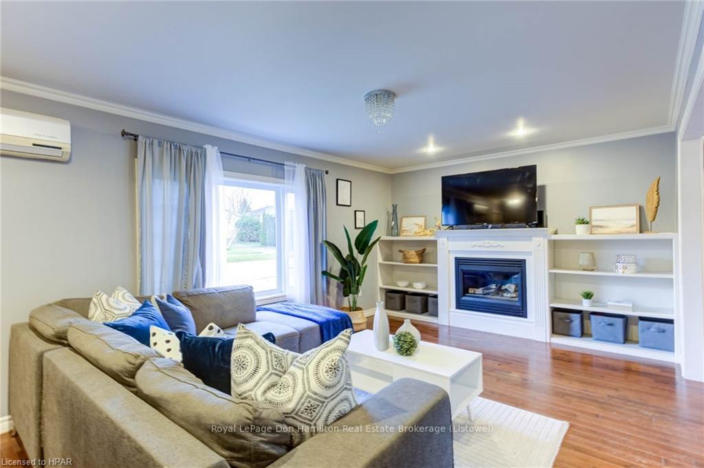 Photo 8 of 355 Edward Avenue N, North Perth, Listowel — HOMEH