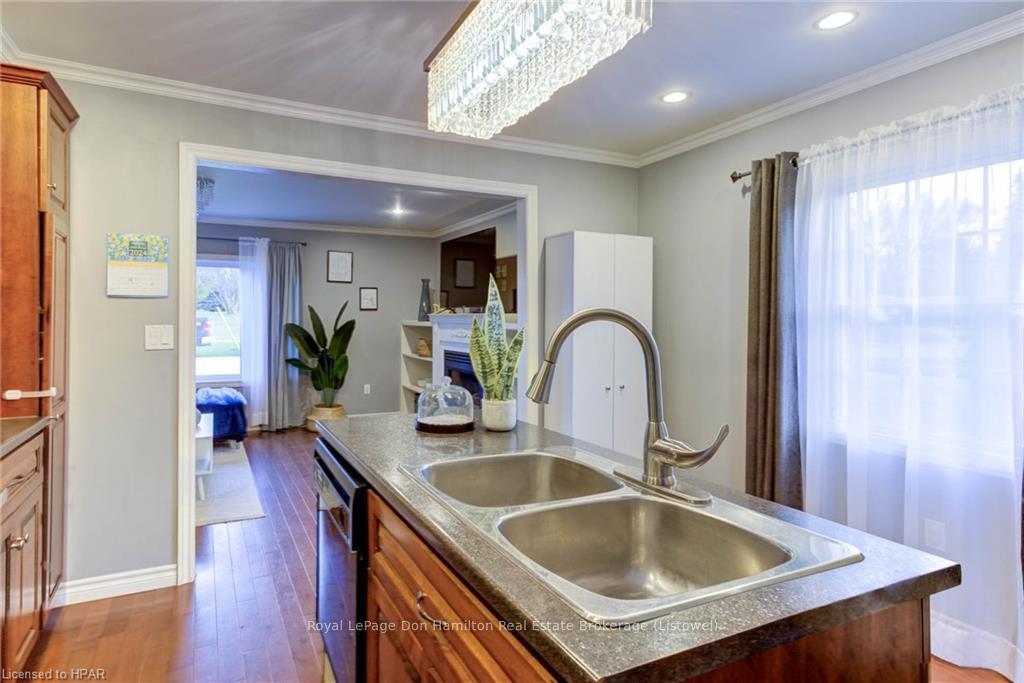Photo 14 of 355 Edward Avenue N, North Perth, Listowel — HOMEH