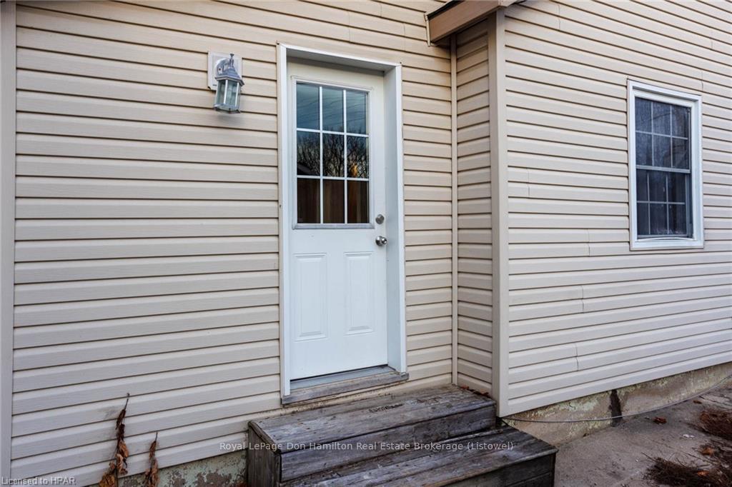 Photo 21 of 355 Edward Avenue N, North Perth, Listowel — HOMEH