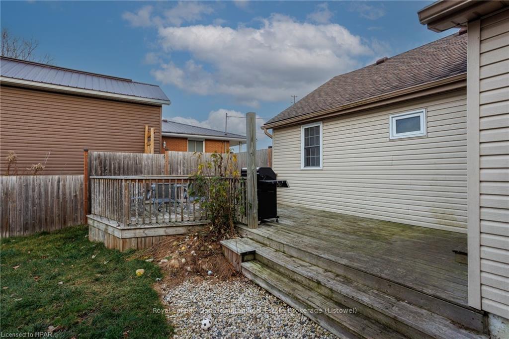 Photo 25 of 355 Edward Avenue N, North Perth, Listowel — HOMEH