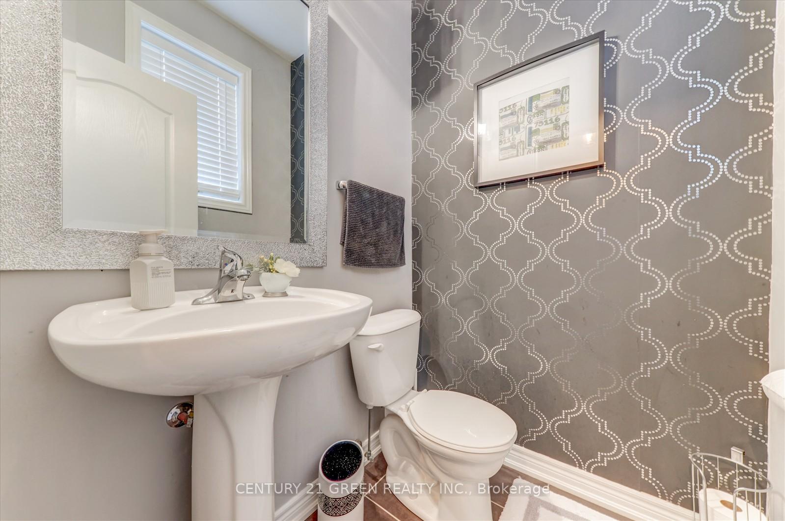 Photo 8 of 610 Nairn Circle W, Milton, Scott — HOMEH