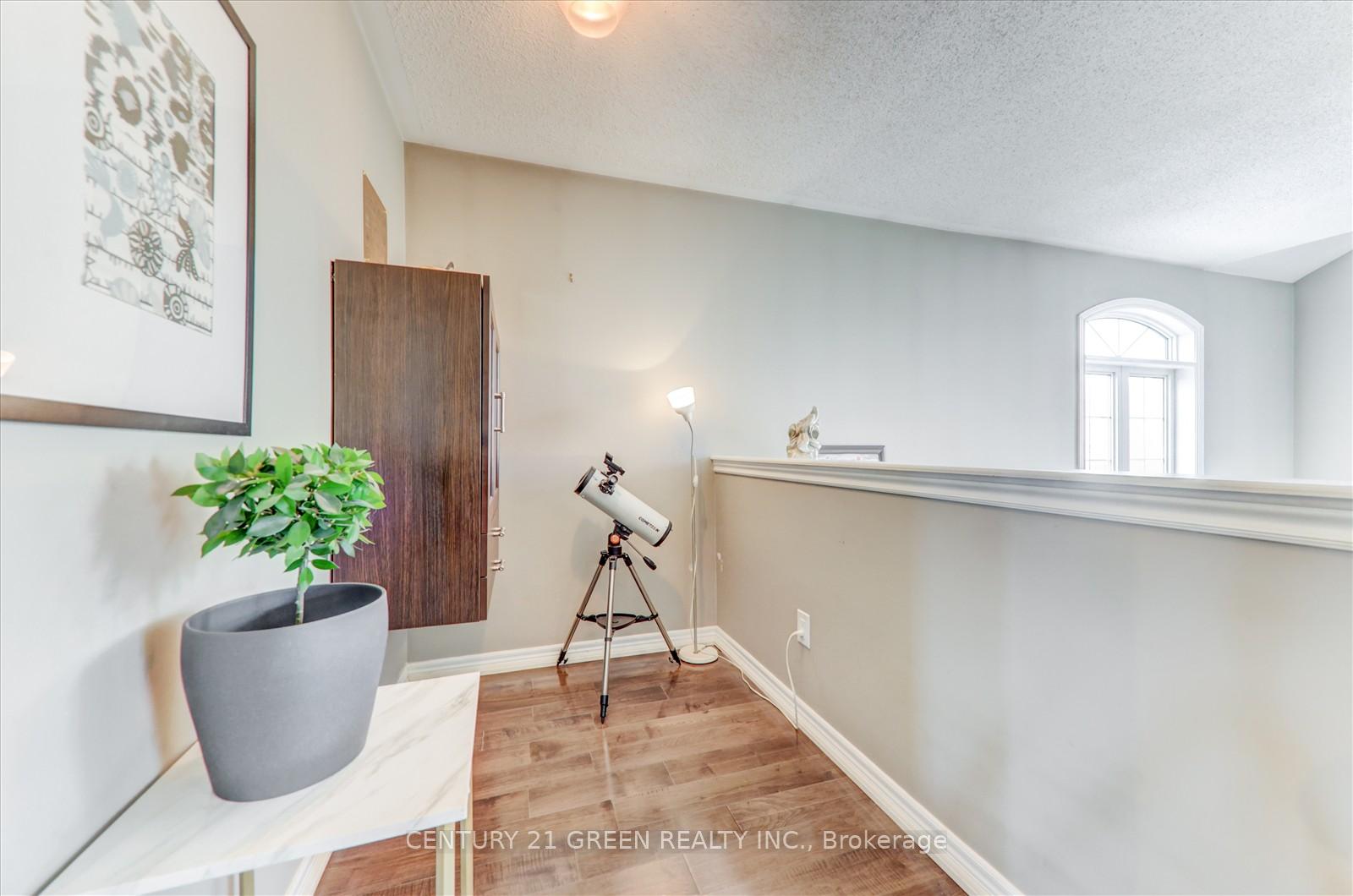 Photo 7 of 610 Nairn Circle W, Milton, Scott — HOMEH