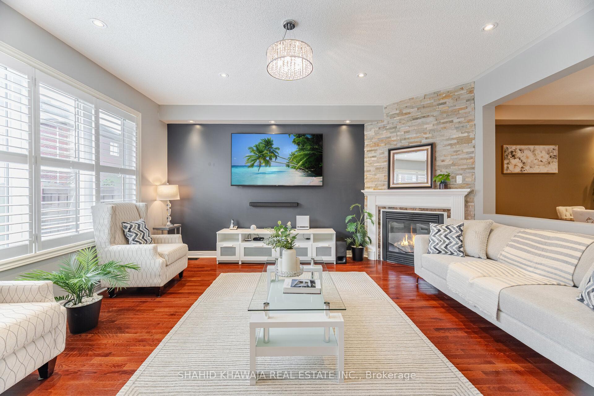 Photo 3 of 355 Bessborough Drive, Milton, Harrison — HOMEH
