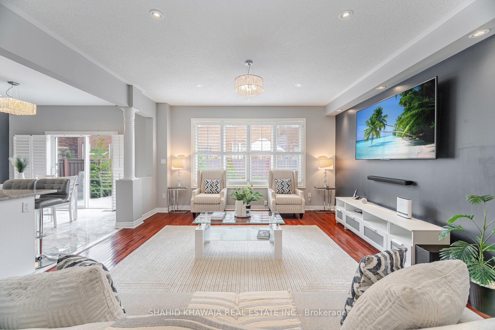 Photo 2 of 355 Bessborough Drive, Milton, Harrison — HOMEH