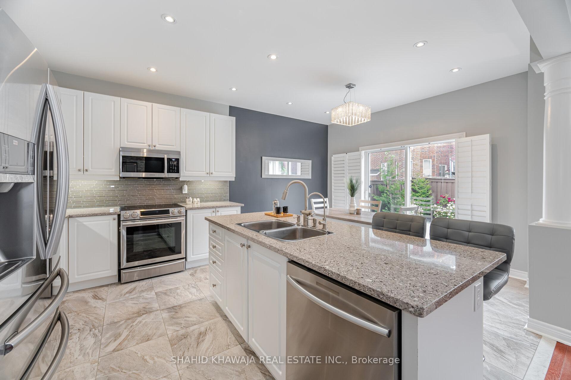 Photo 14 of 355 Bessborough Drive, Milton, Harrison — HOMEH