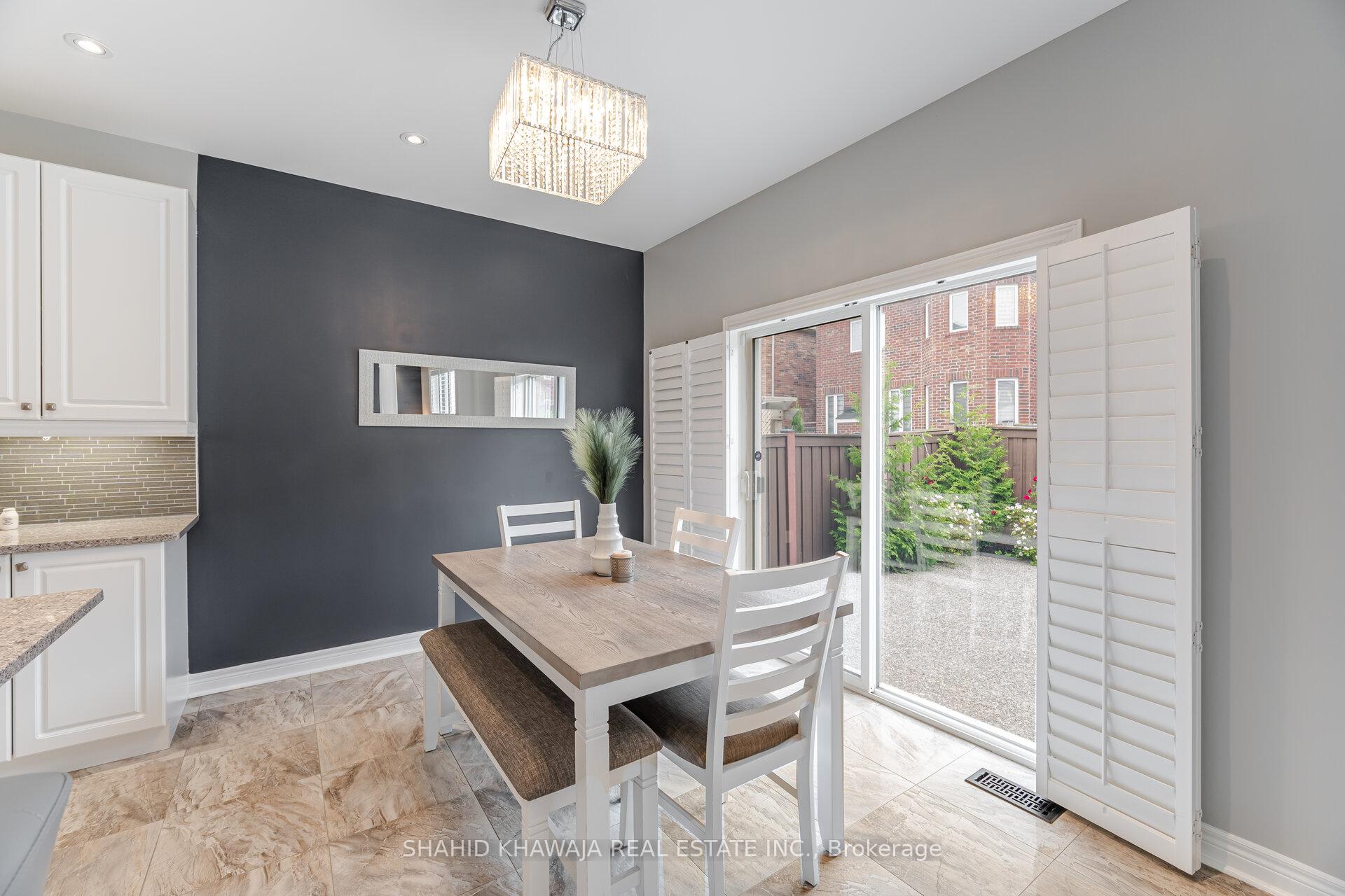 Photo 8 of 355 Bessborough Drive, Milton, Harrison — HOMEH