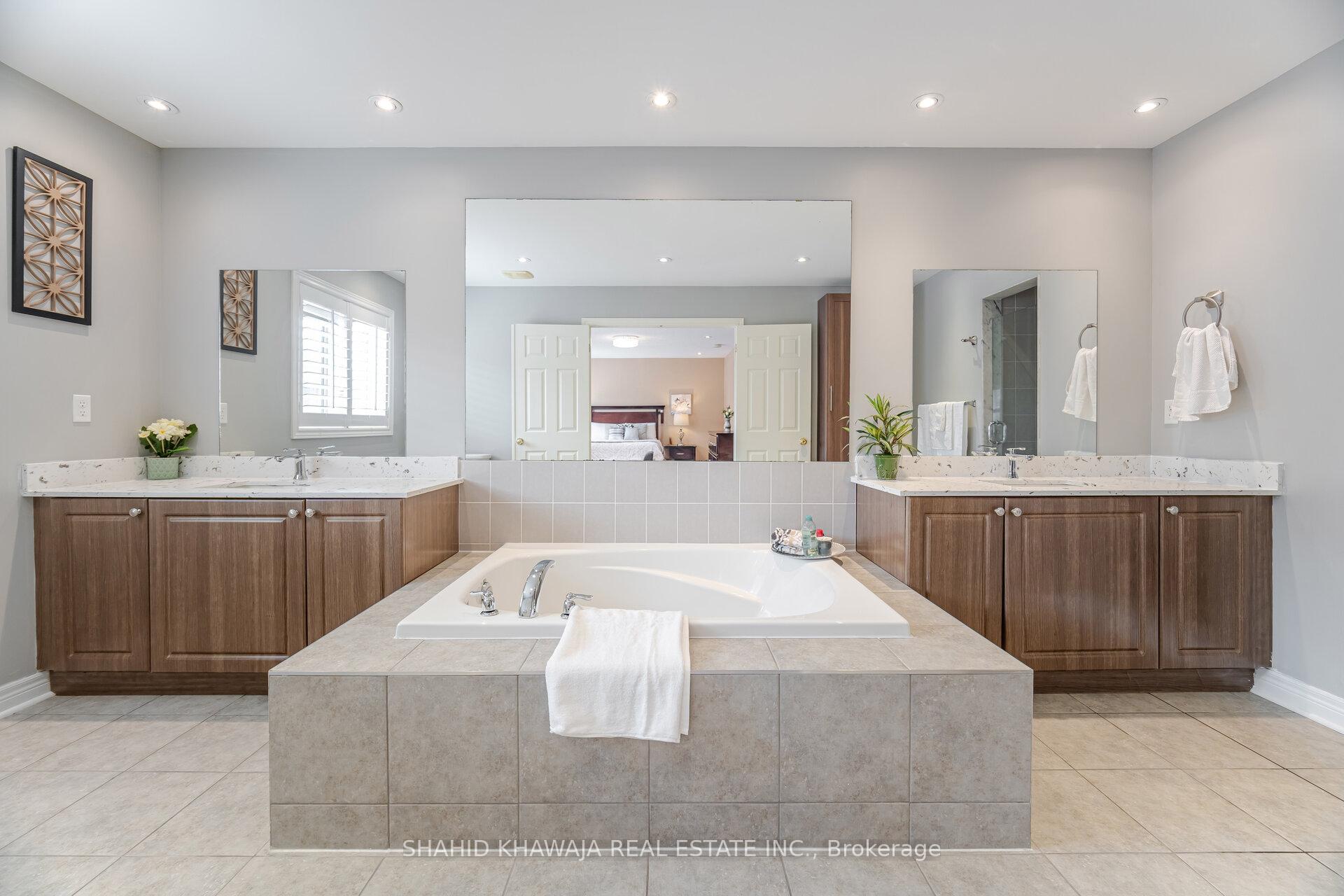 Photo 24 of 355 Bessborough Drive, Milton, Harrison — HOMEH