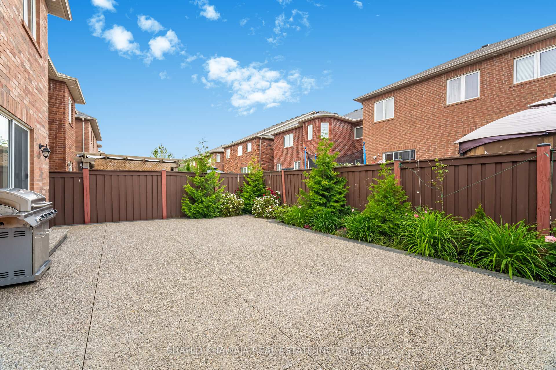 Photo 27 of 355 Bessborough Drive, Milton, Harrison — HOMEH
