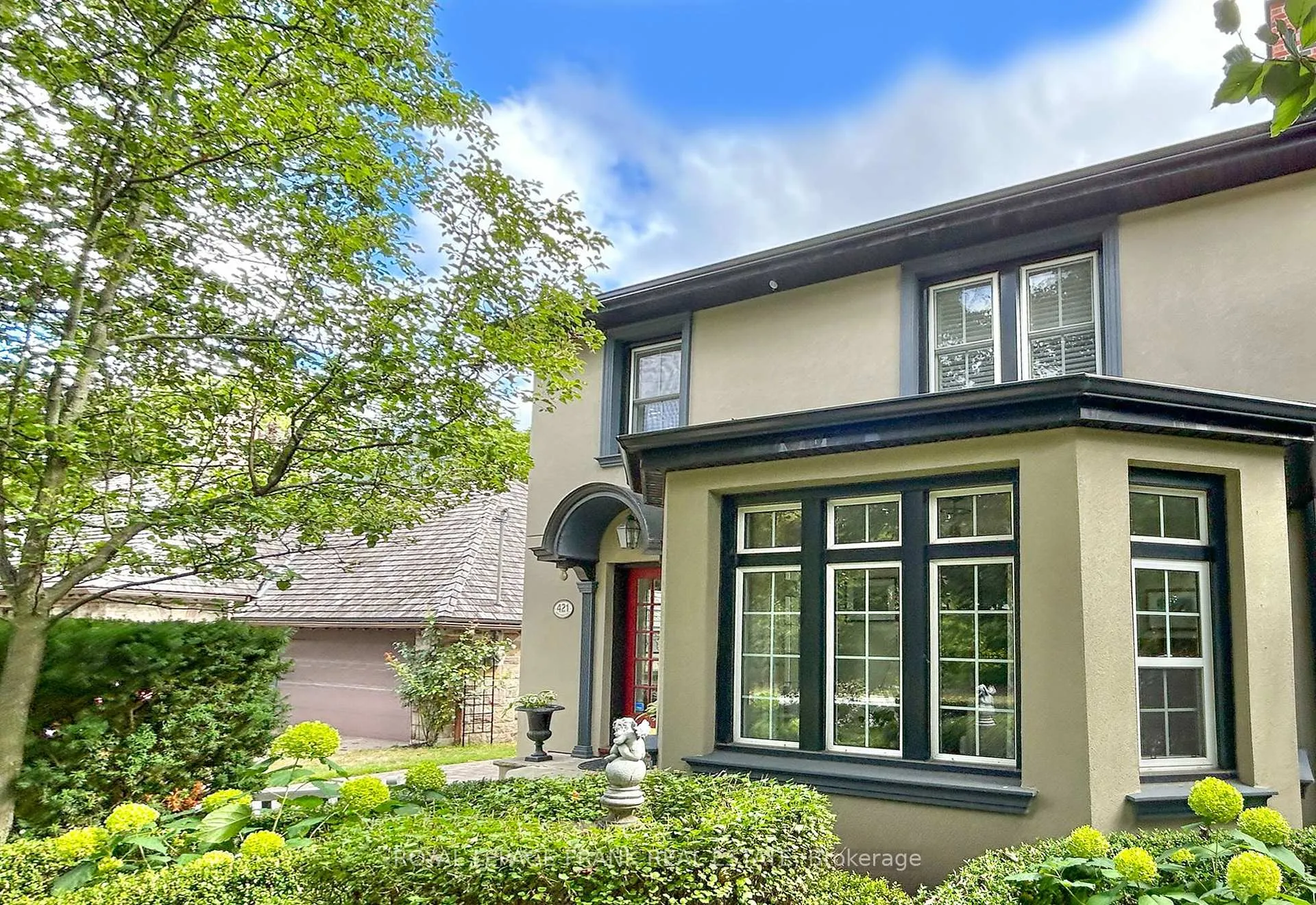 Photo 6 of 421 Mary Street N, Oshawa, O'Neill — HOMEH