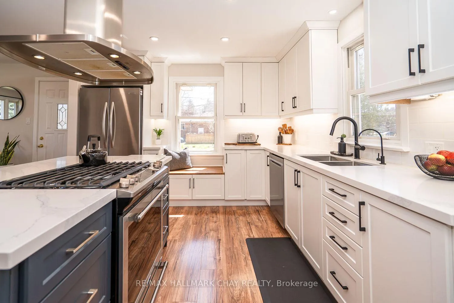 Photo 3 of 44 Queen Street, New Tecumseth, Alliston — HOMEH