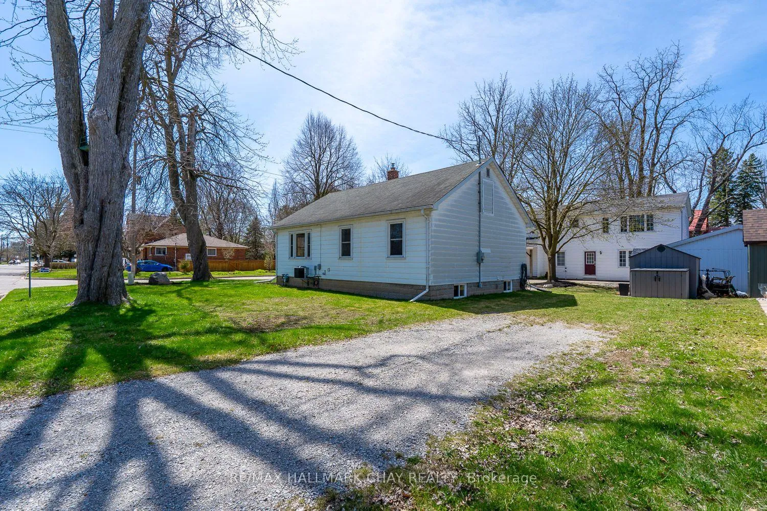 Photo 8 of 44 Queen Street, New Tecumseth, Alliston — HOMEH